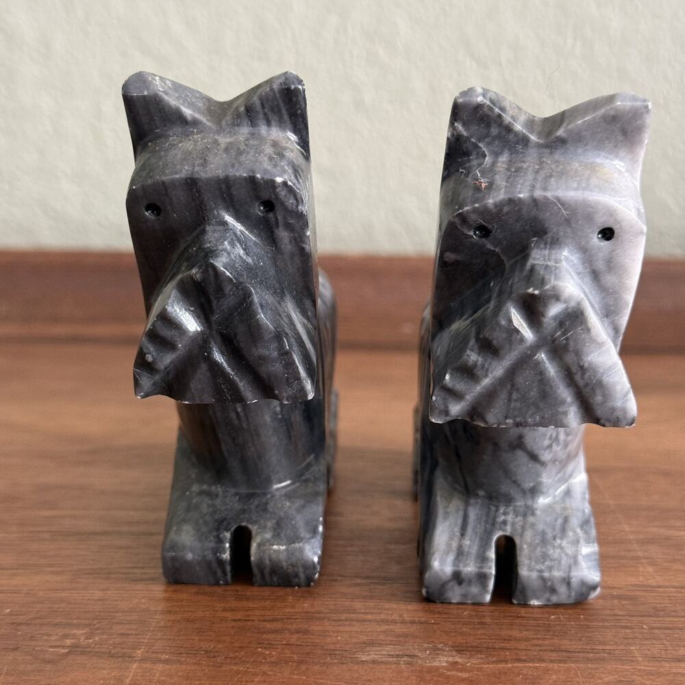 VTG Set of 2 Carved Stone Scottish Terrier Scotty Dog Figurines Family Gray Rock